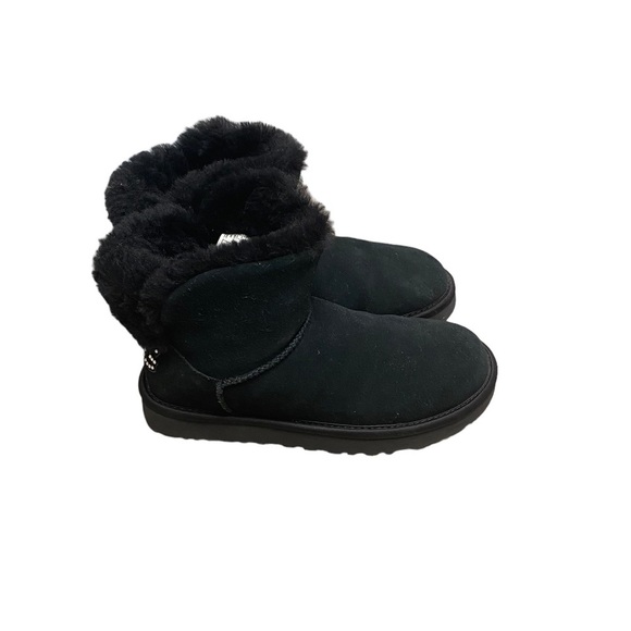 Ugg ladies booties size 5 - Picture 2 of 16